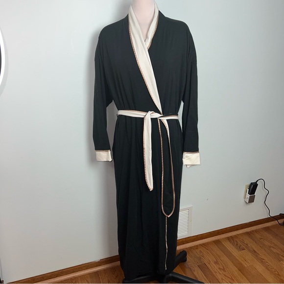 Soma Other - Soma Luxe Black and Cream Lined Long Robe Tie Waist Contrast Trim Women’s L/XL